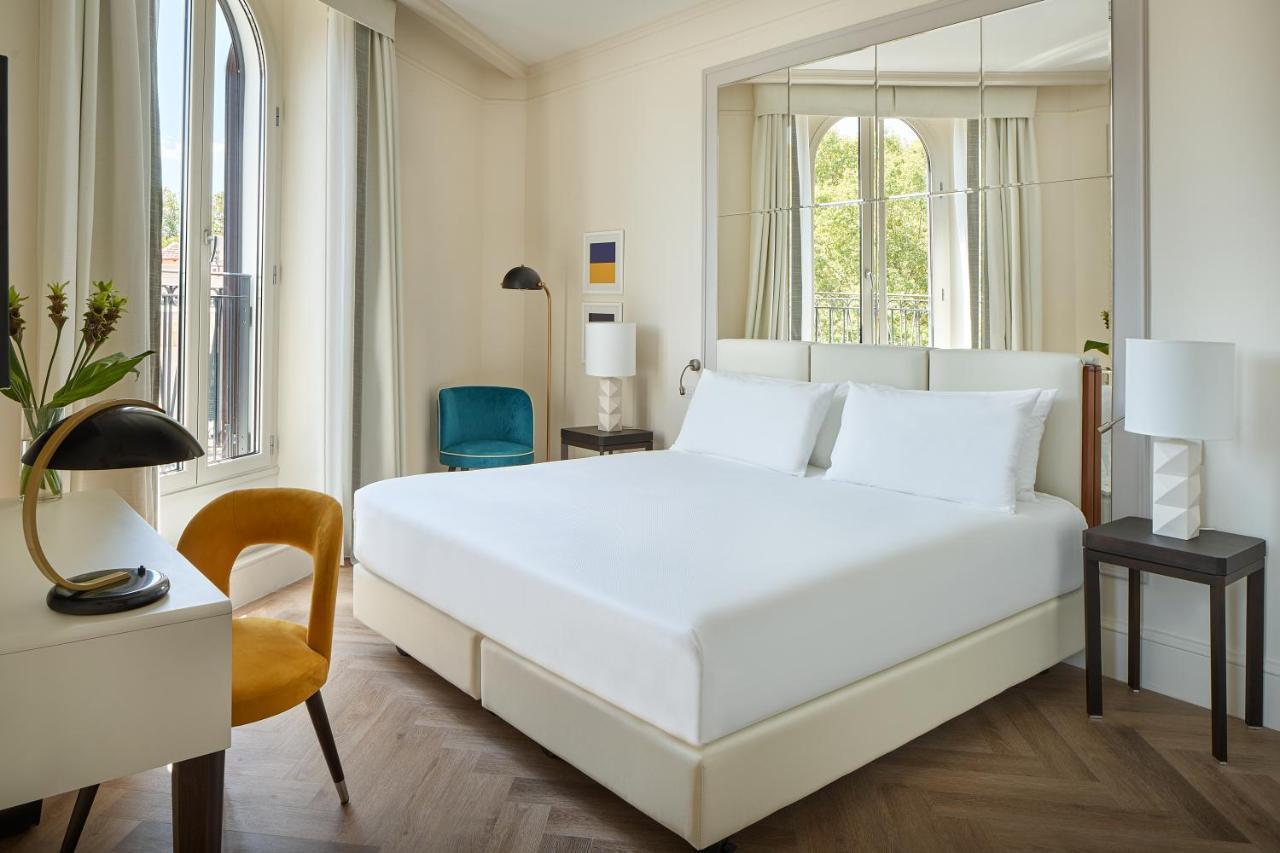 Trastevere 4* Rome